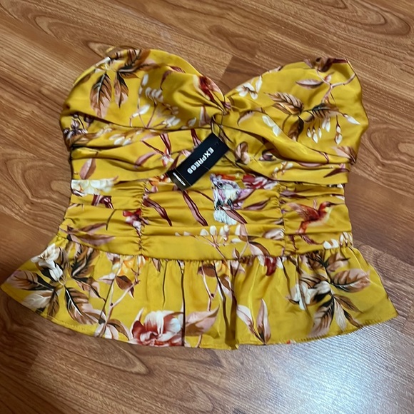 BNWT Express satin like tube top. Size XS - Picture 2 of 5